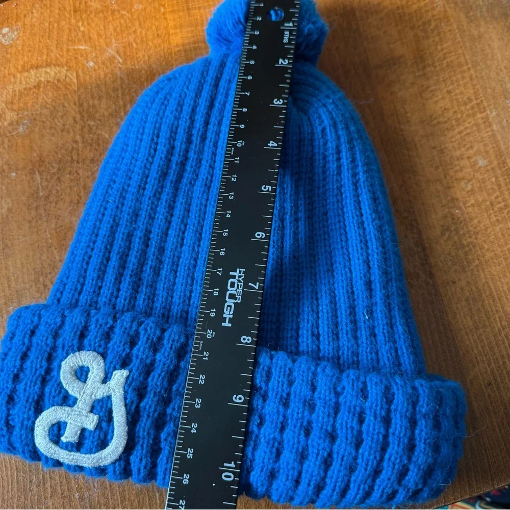 General Mills Blue Knit Pom-Pom Beanie Stocking‎ Hat Women’s Pull On Outdoors